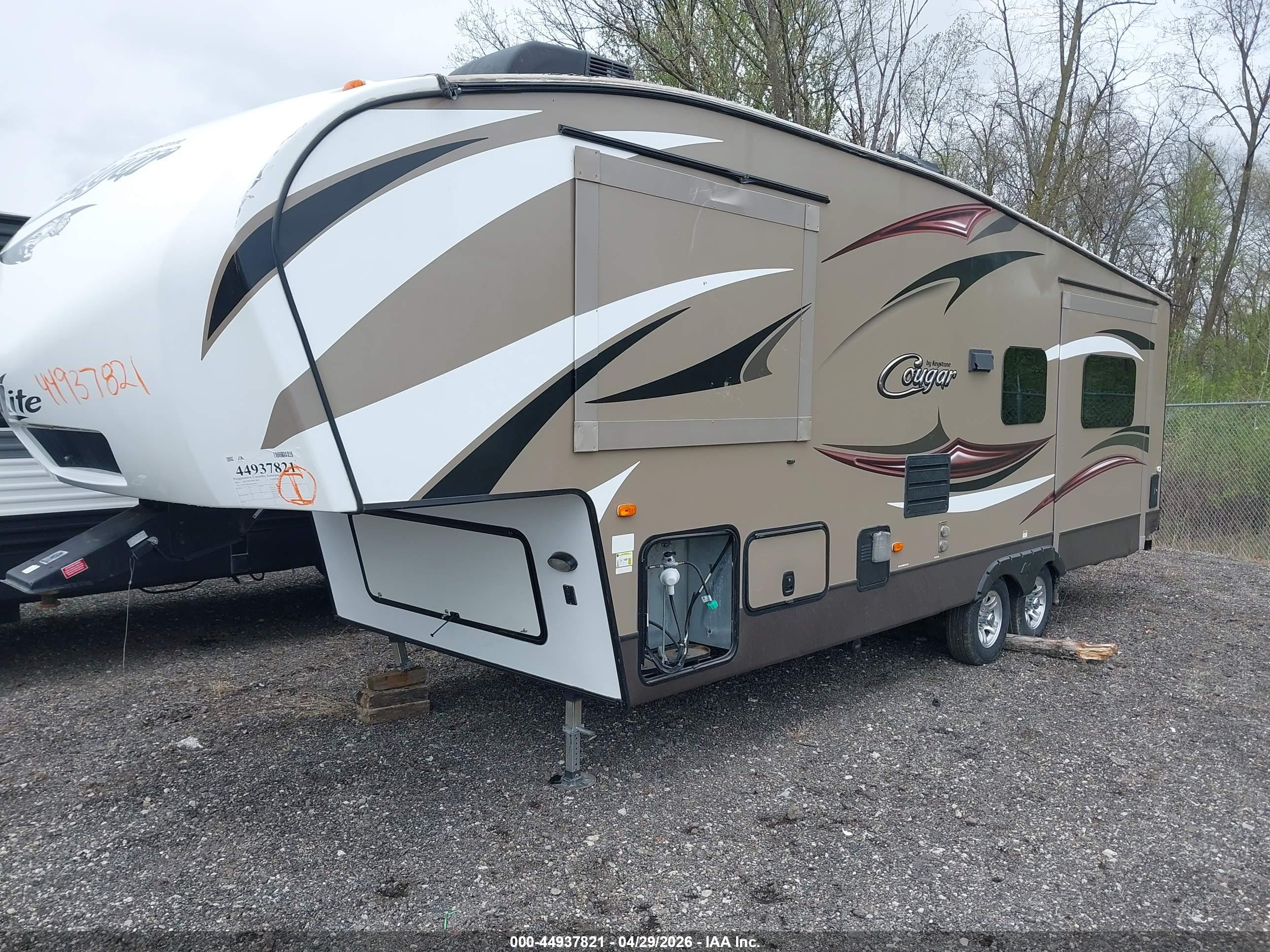 2015 KEYSTONE Keystone — VIN 4YDF29R26FV505465 — photo 2